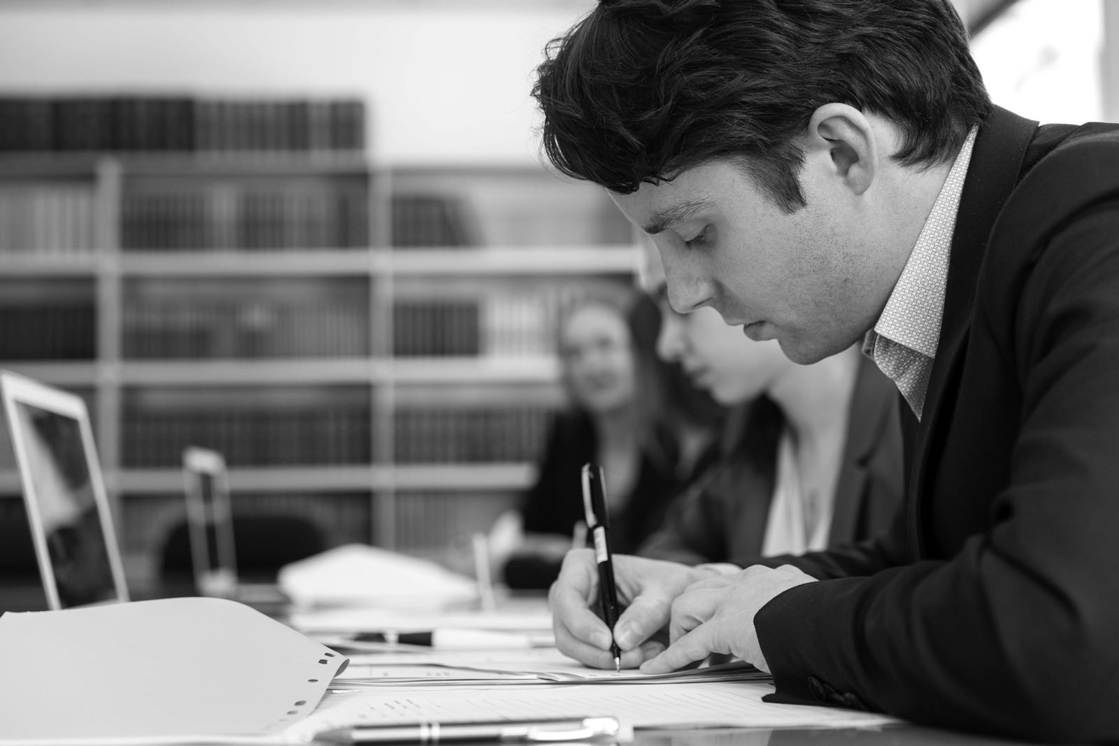 Лео тренинг. Переговоры фотосток. Legal Practice course. Демарку. Law Training.